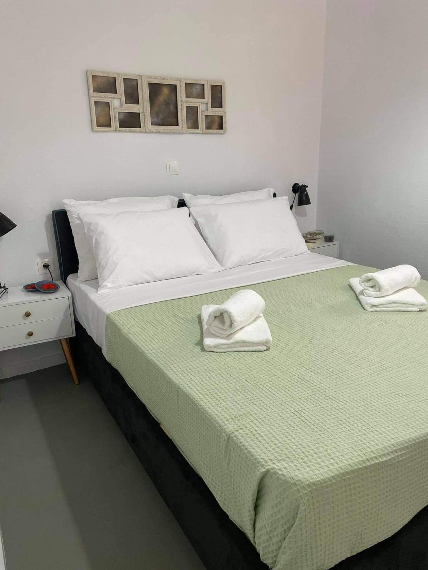 Sabbia Calda Apartments 페리사 외부 사진